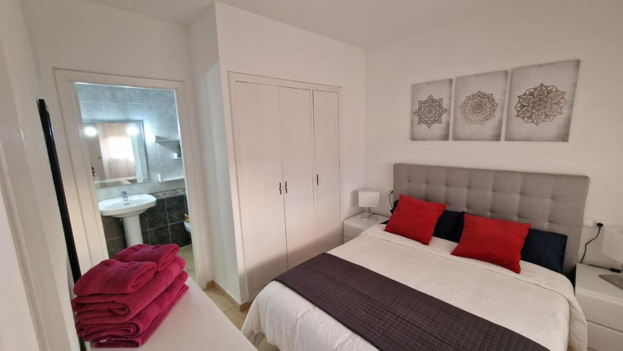 Appartement Apartamento De 1 Habitacion Frente Al Mar Y Con Piscina à Benicàssim Extérieur photo